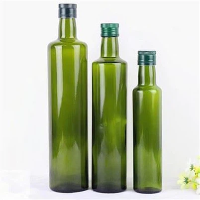 Bouteille d'huile d'olive verte