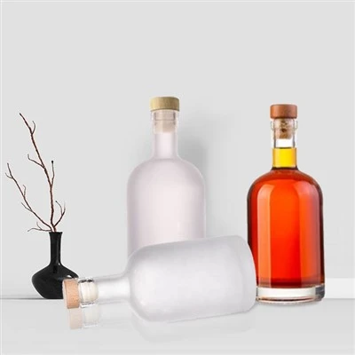 Bouteilles en verre de whisky de 500 ml