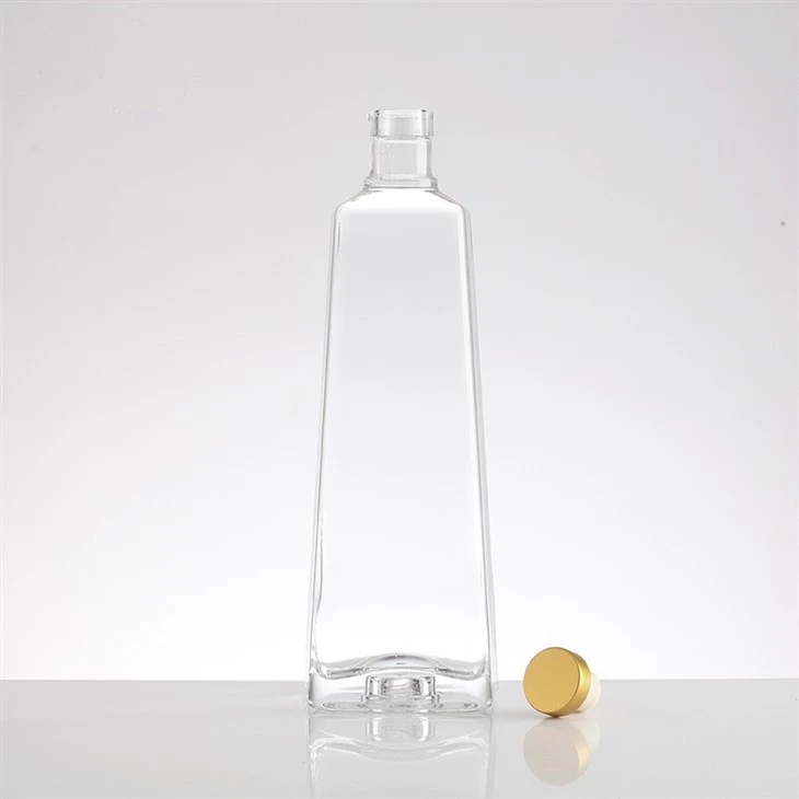 A Rectangular High-end And Elegant Foreign Wine Bottle high quality